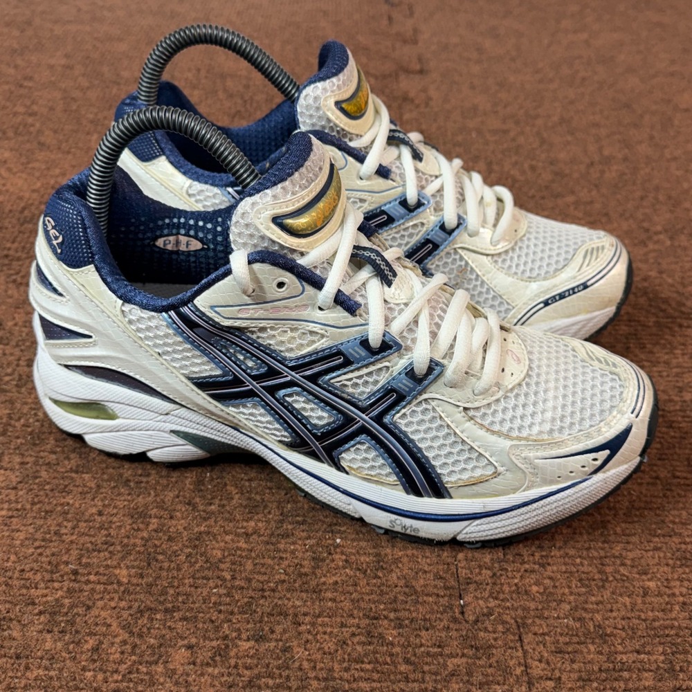 Asics GT-2140 Running Shoes Womens 8 White Navy Blue Gold Sneakers T954N Y2K